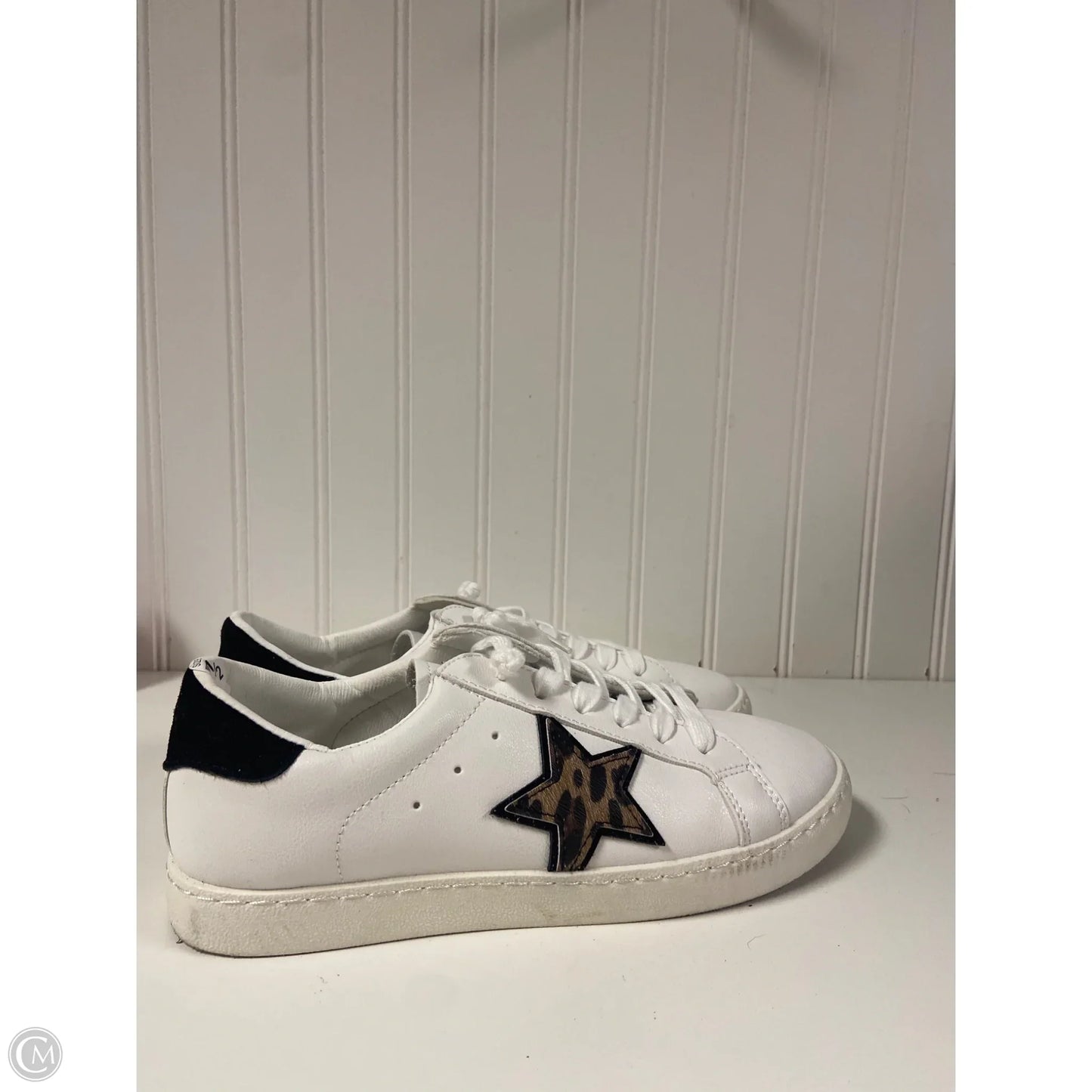 Shoes Sneakers By Vintage Havana In White, Size: 7.5