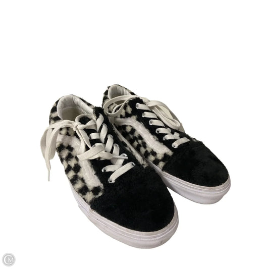 Shoes Sneakers By Vans In Black & White, Size: 7.5