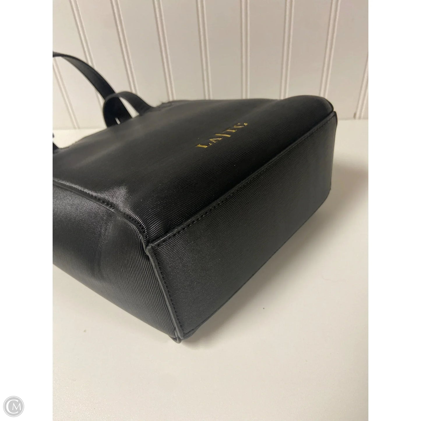 Handbag By Clothes Mentor, Size: Medium