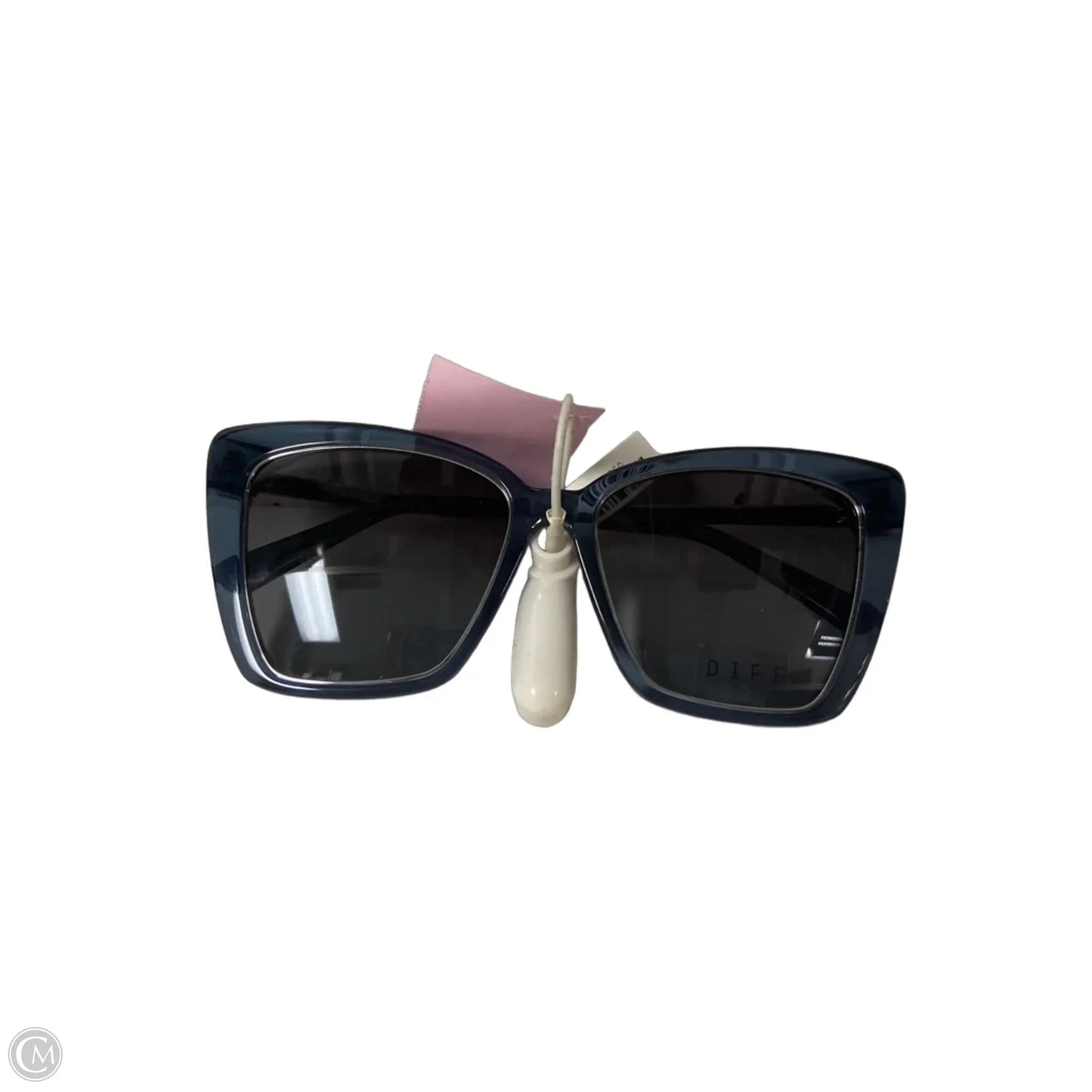 Sunglasses By Clothes Mentor, Size: