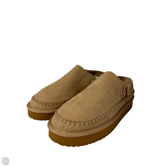 Shoes Sneakers By Clothes Mentor In Brown, Size: 9