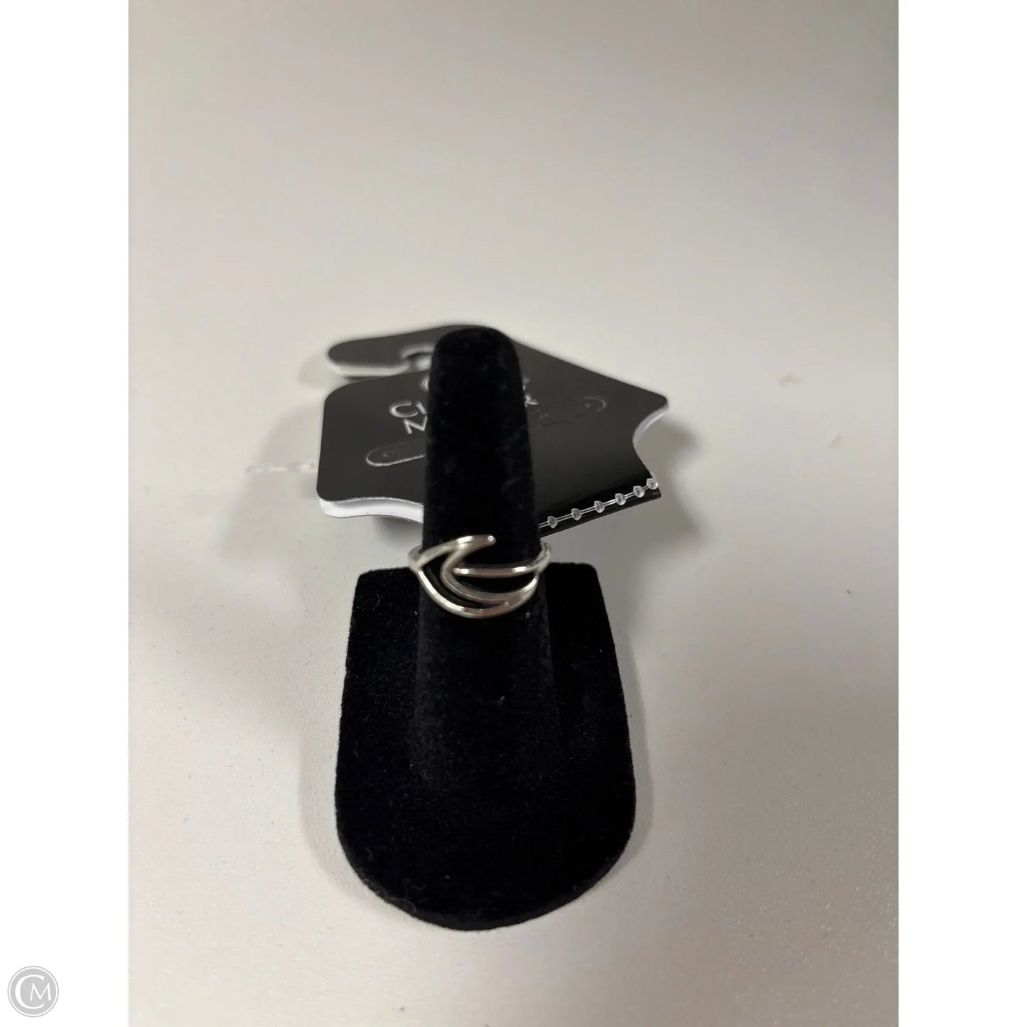 Ring Band By Clothes Mentor, Size: 5.5