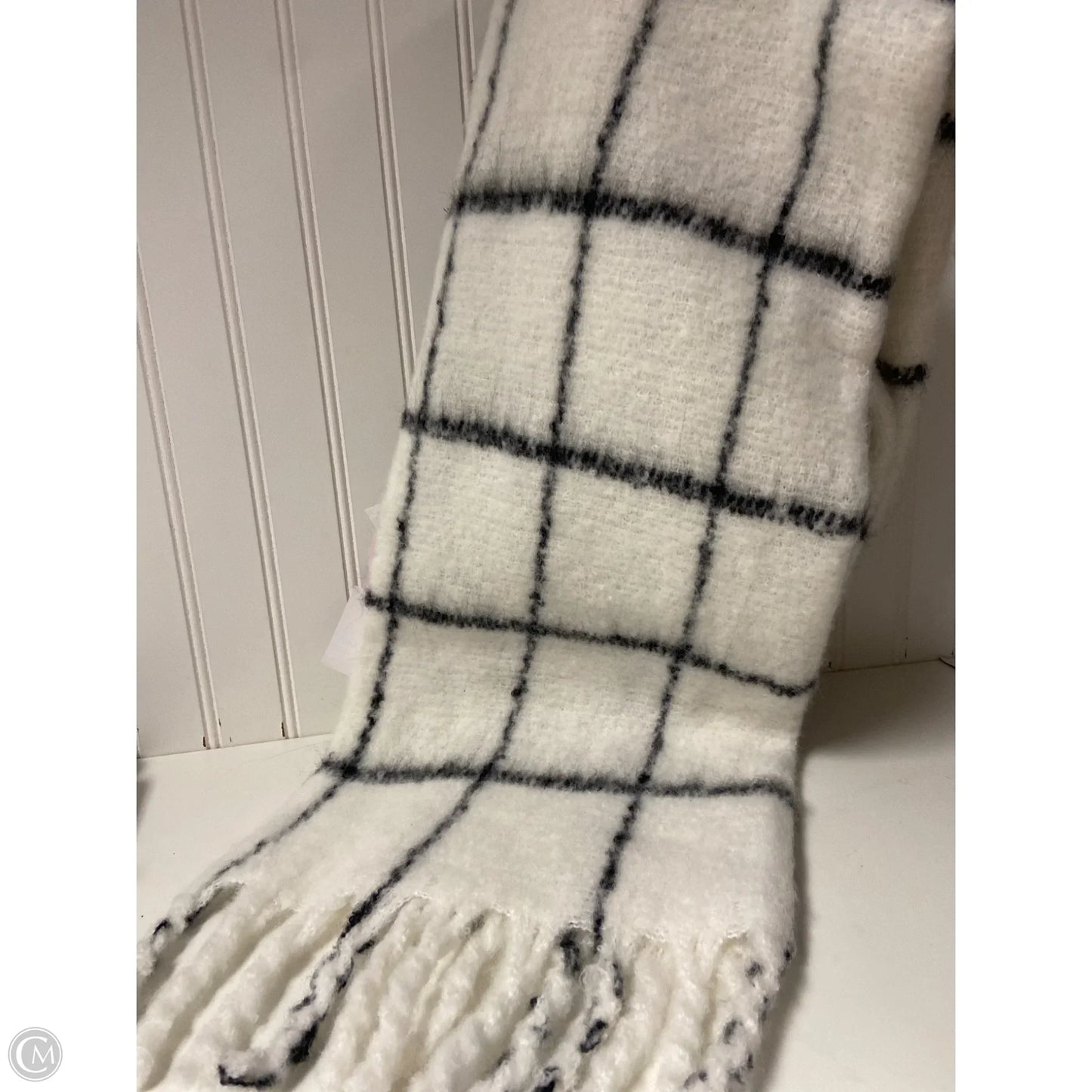 Shawl By Loft In Black & White