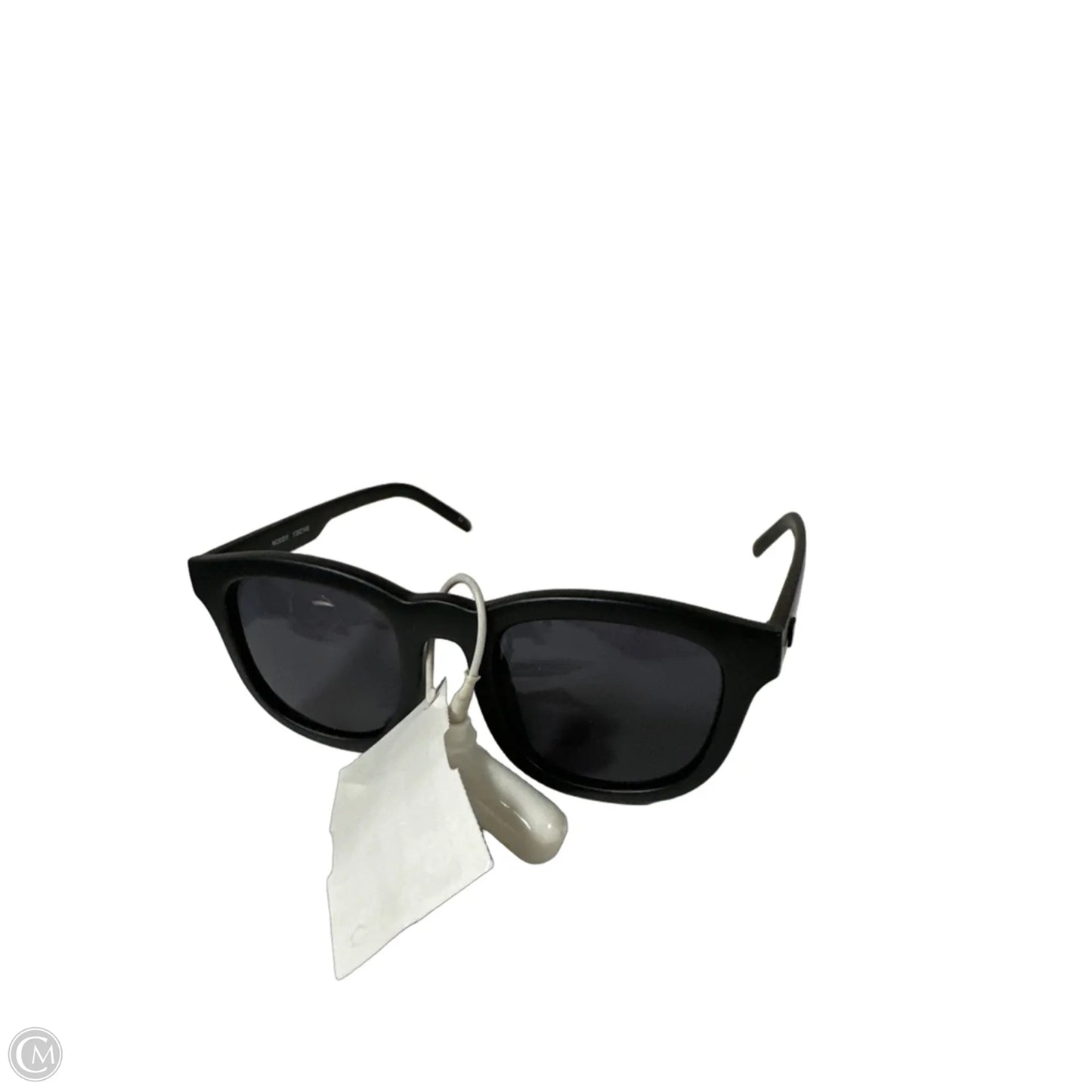 Sunglasses By Clothes Mentor, Size: Medium