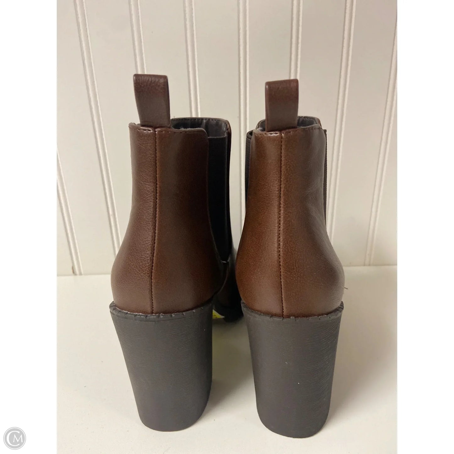 Boots Ankle Heels By Clothes Mentor In Beige, Size: 6.5