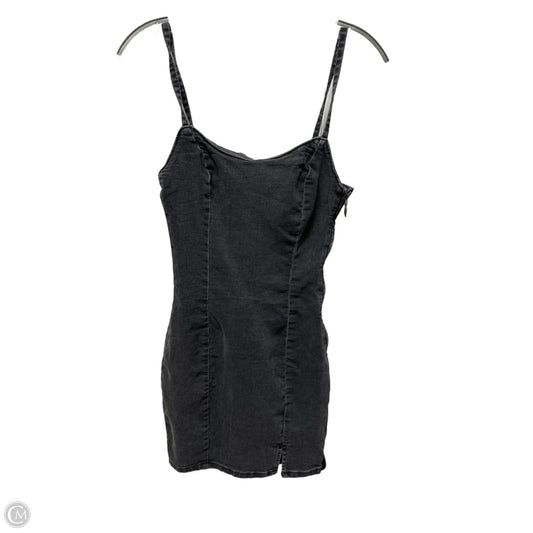 Dress Casual Short By Divided In Grey, Size: Xs