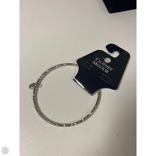 Bracelet Bangle By Clothes Mentor, Size: 1