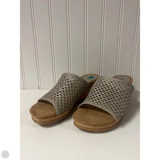 Sandals Heels Wedge By Bare Traps In Taupe, Size: 5.5
