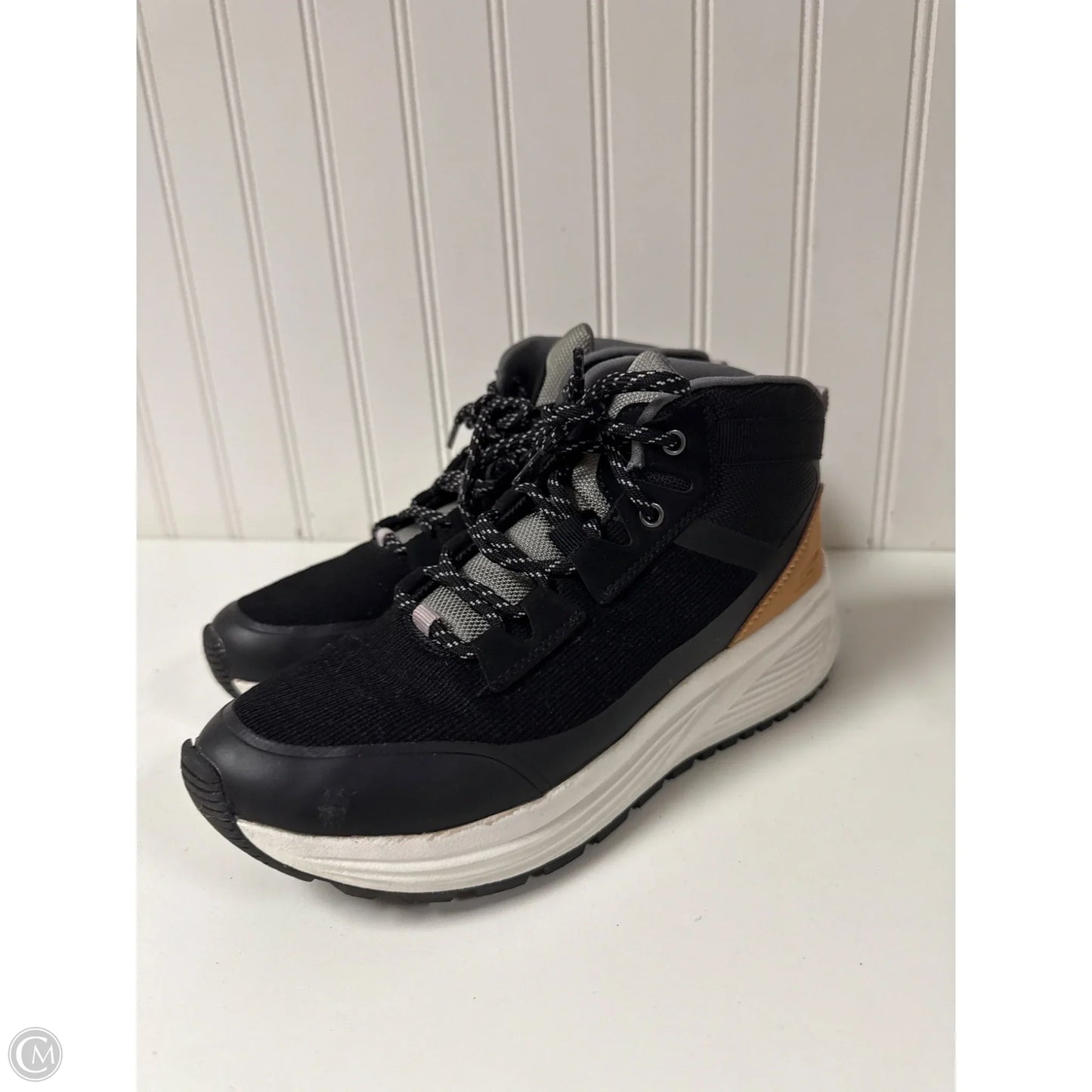 Shoes Sneakers By Skechers In Black & Brown, Size: 6.5