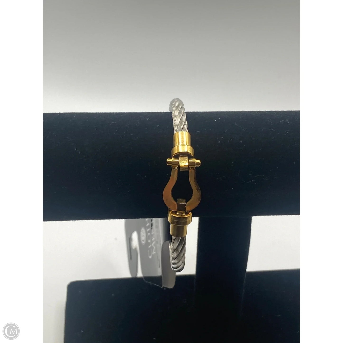 Bracelet Bangle By Clothes Mentor, Size: 1