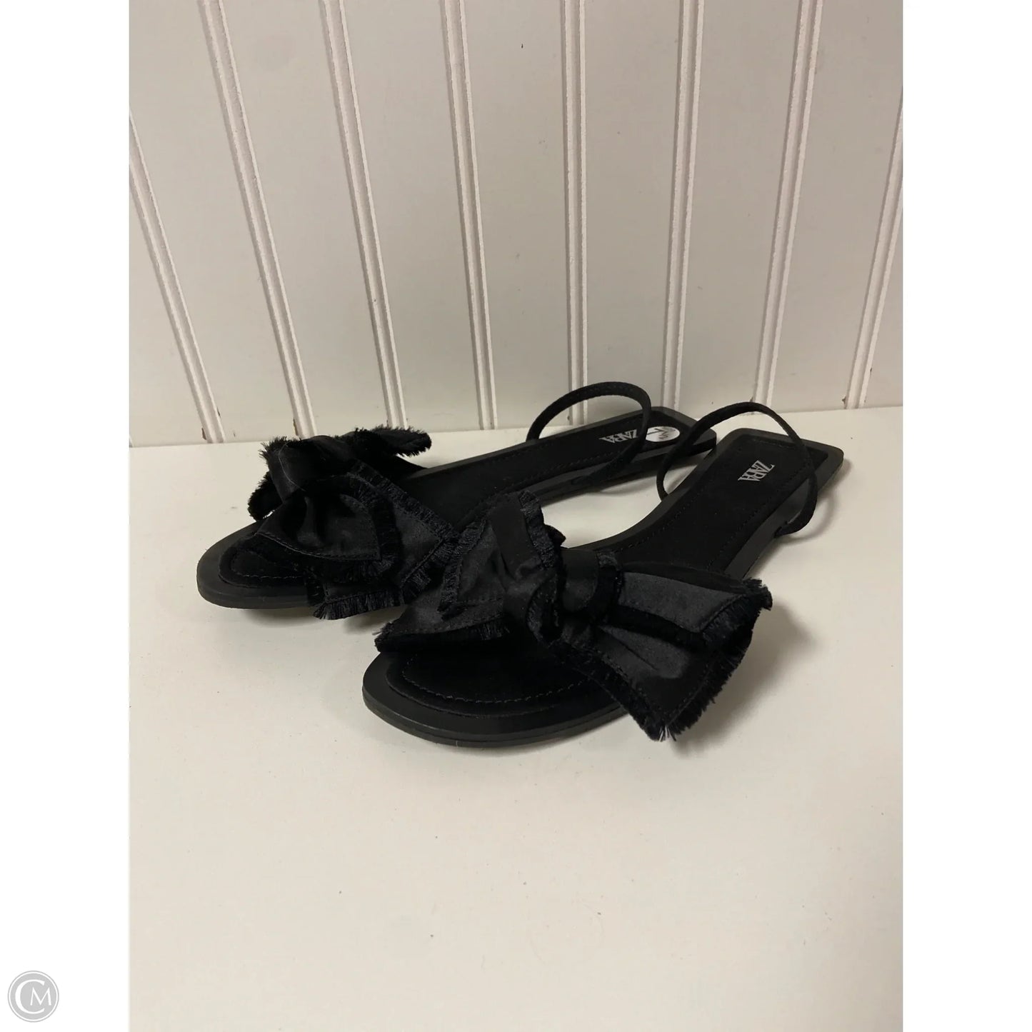 Sandals Flats By Zara In Black, Size: 7.5