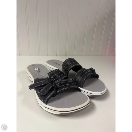 Sandals Flats By Clarks In Black, Size: 8