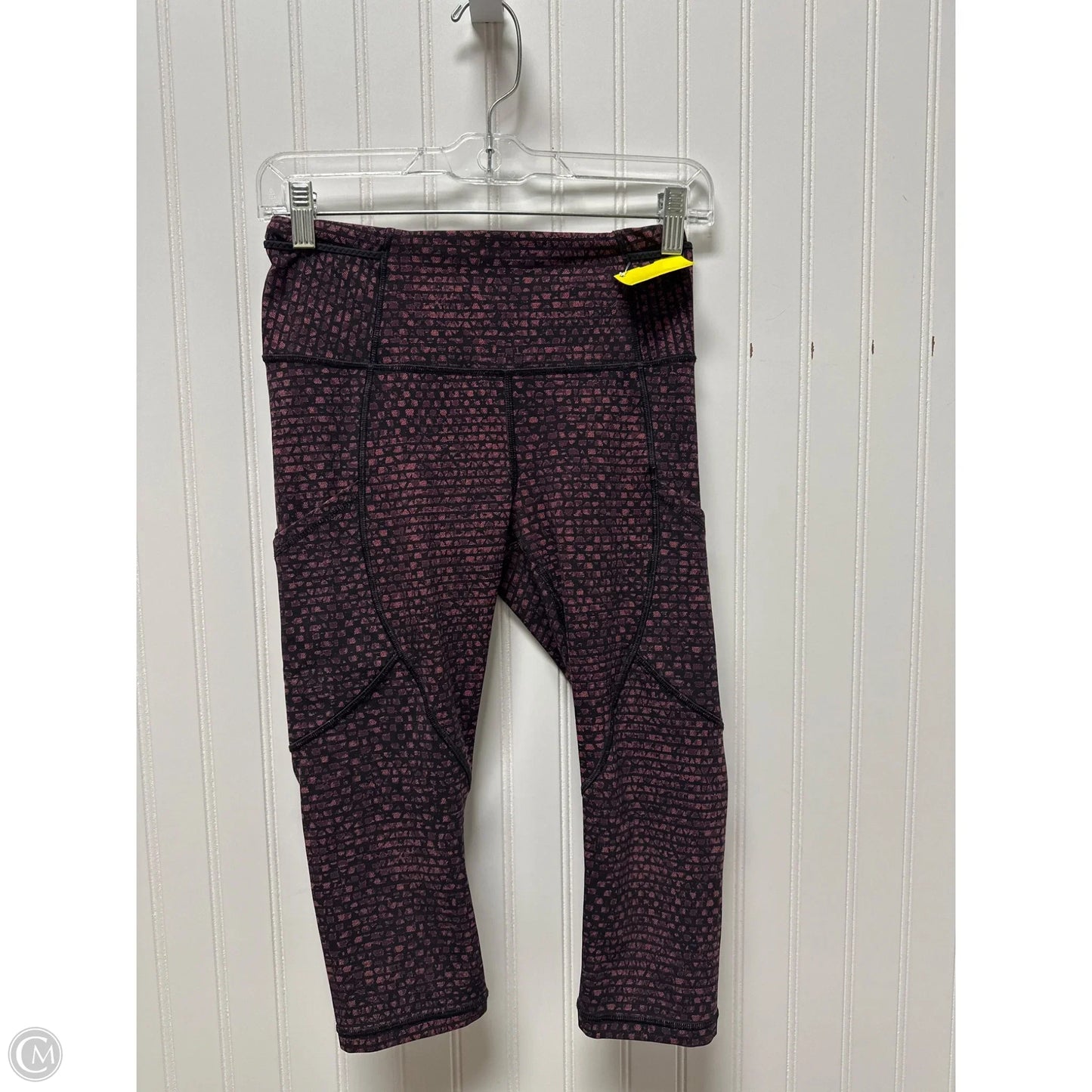 Athletic Leggings Capris By Lululemon In Black & Pink, Size: S