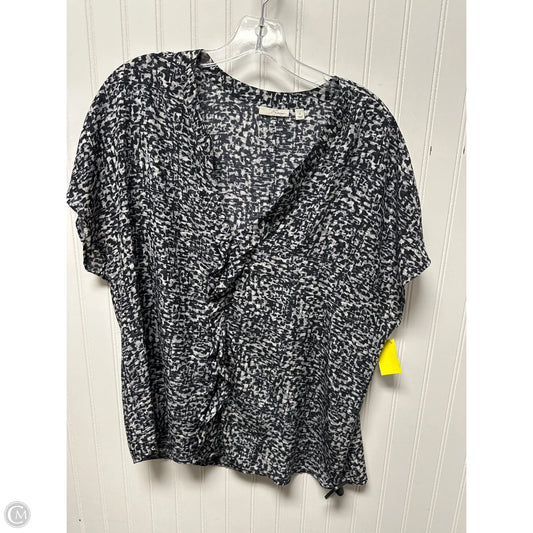 Top Short Sleeve By Halogen In Grey, Size: Xl