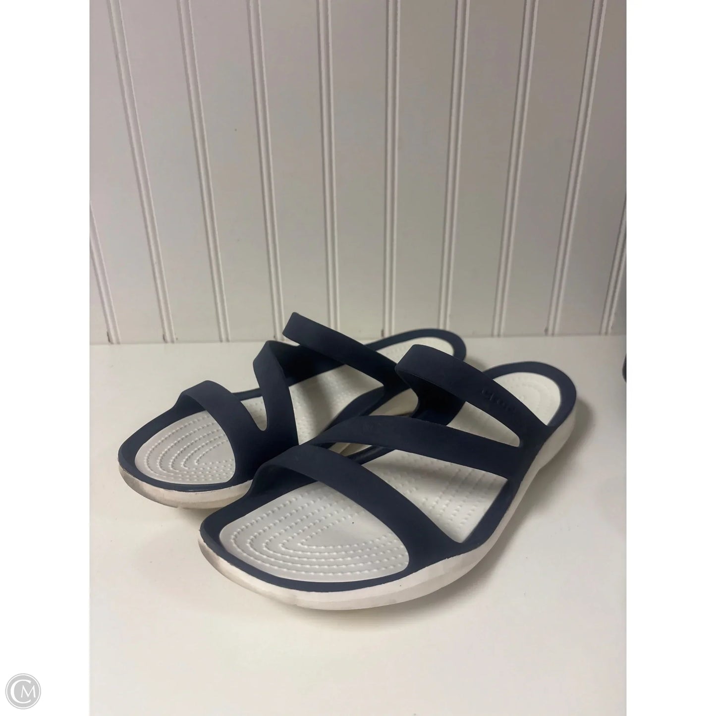 Sandals Flats By Crocs In Blue & White, Size: 9