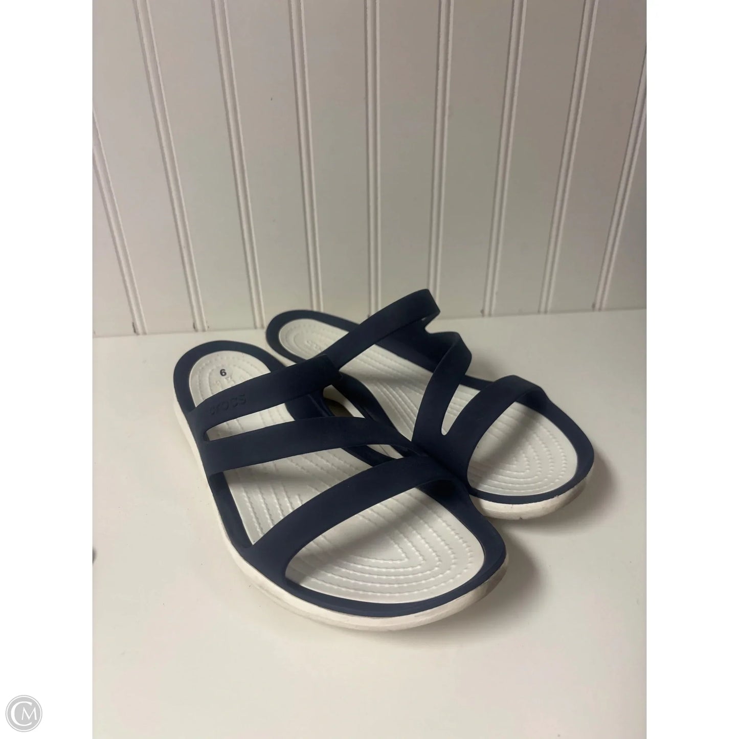 Sandals Flats By Crocs In Blue & White, Size: 9