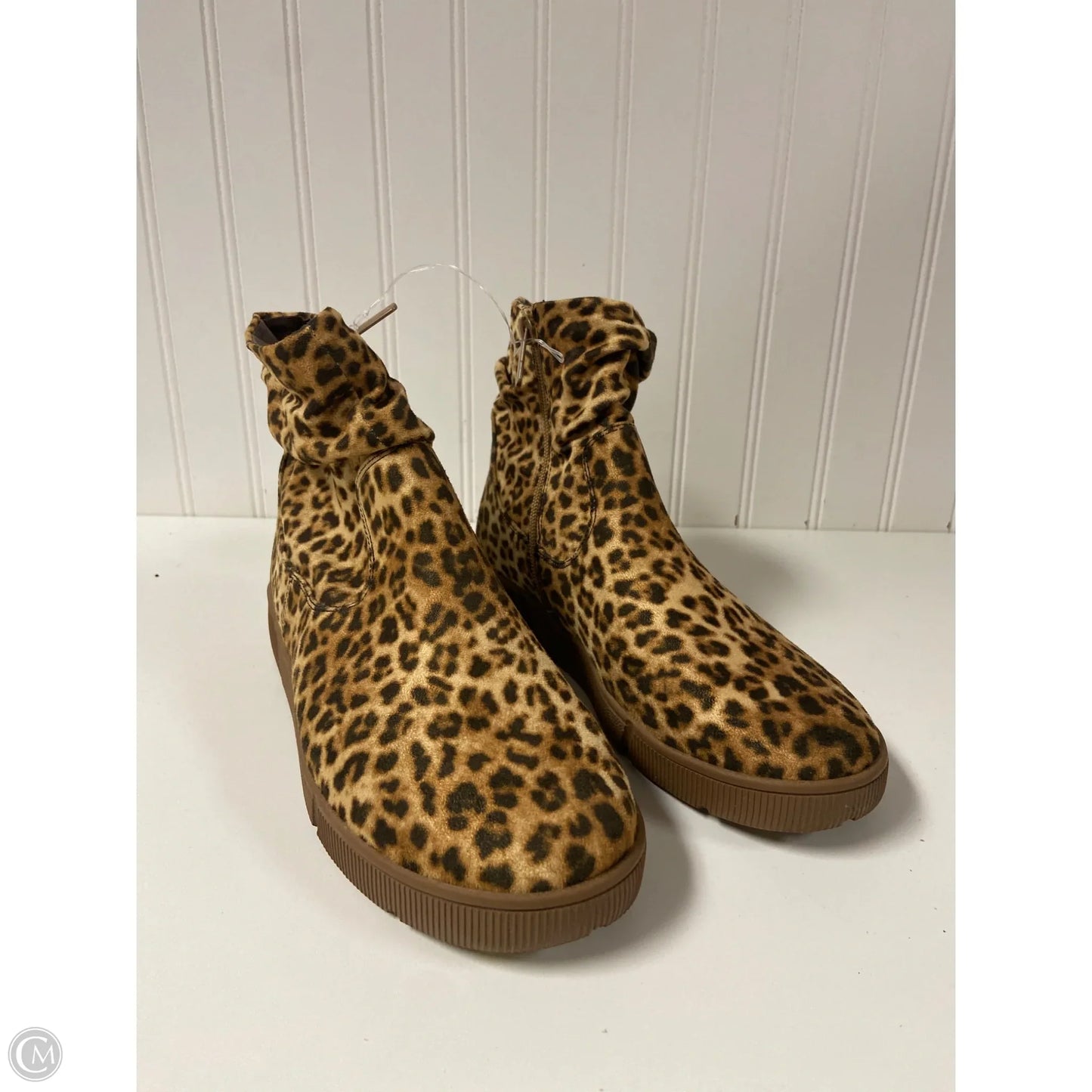 Boots Ankle Flats By Impo In Animal Print, Size: 8.5