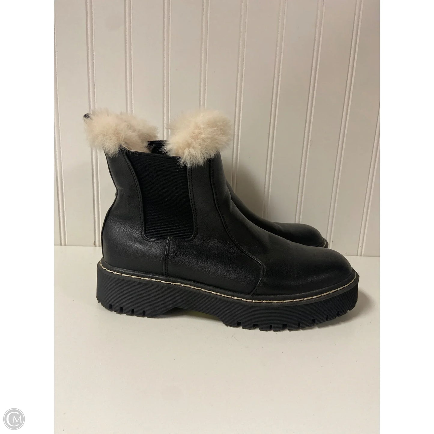 Boots Ankle Flats By Clothes Mentor In Black, Size: 8