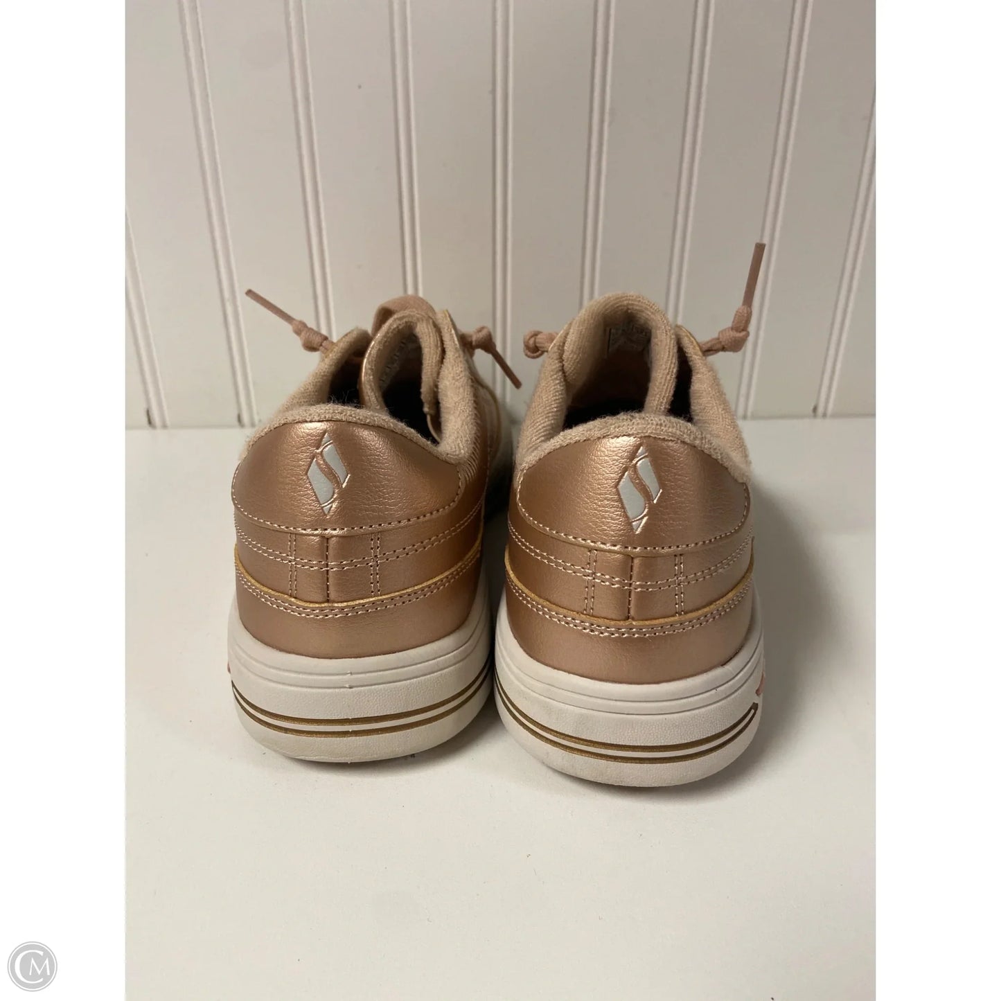 Shoes Sneakers By Skechers In Rose Gold, Size: 9