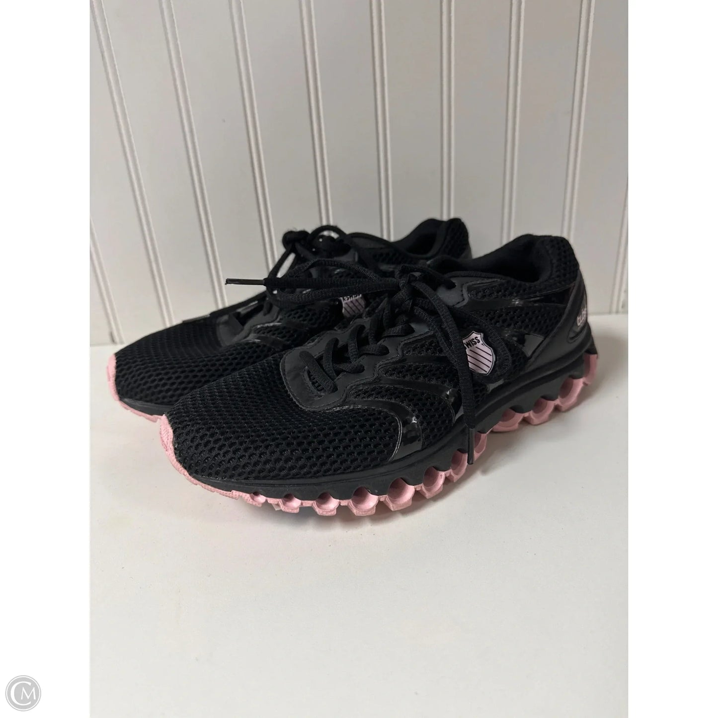 Shoes Athletic By K Swiss In Black & Pink, Size: 9.5