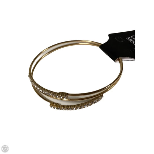 Bracelet Bangle By Clothes Mentor, Size: 1