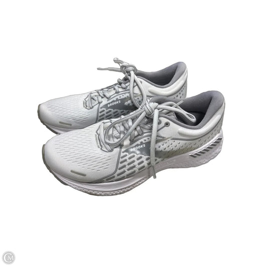 Shoes Athletic By Brooks In White, Size: 6.5