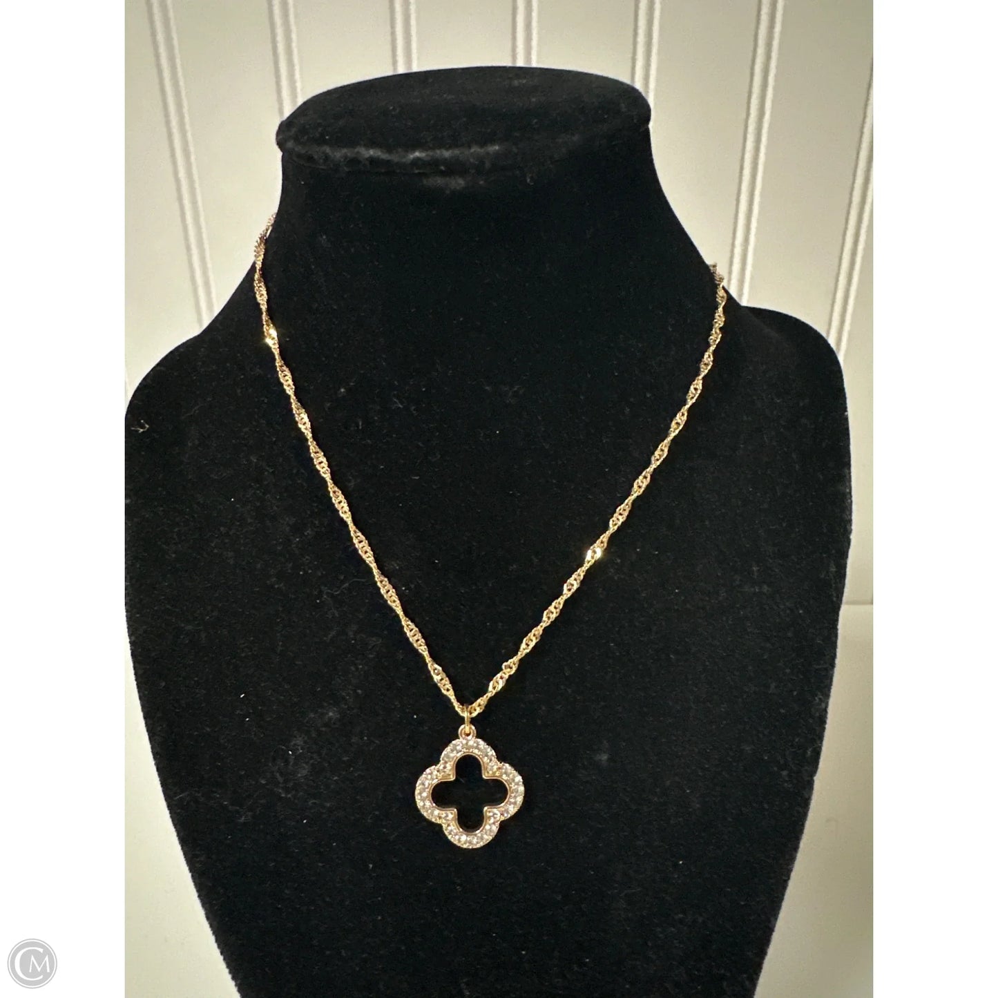 Necklace Charm By Clothes Mentor, Size: 1