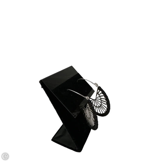 Earrings Hoop By Clothes Mentor, Size: 1