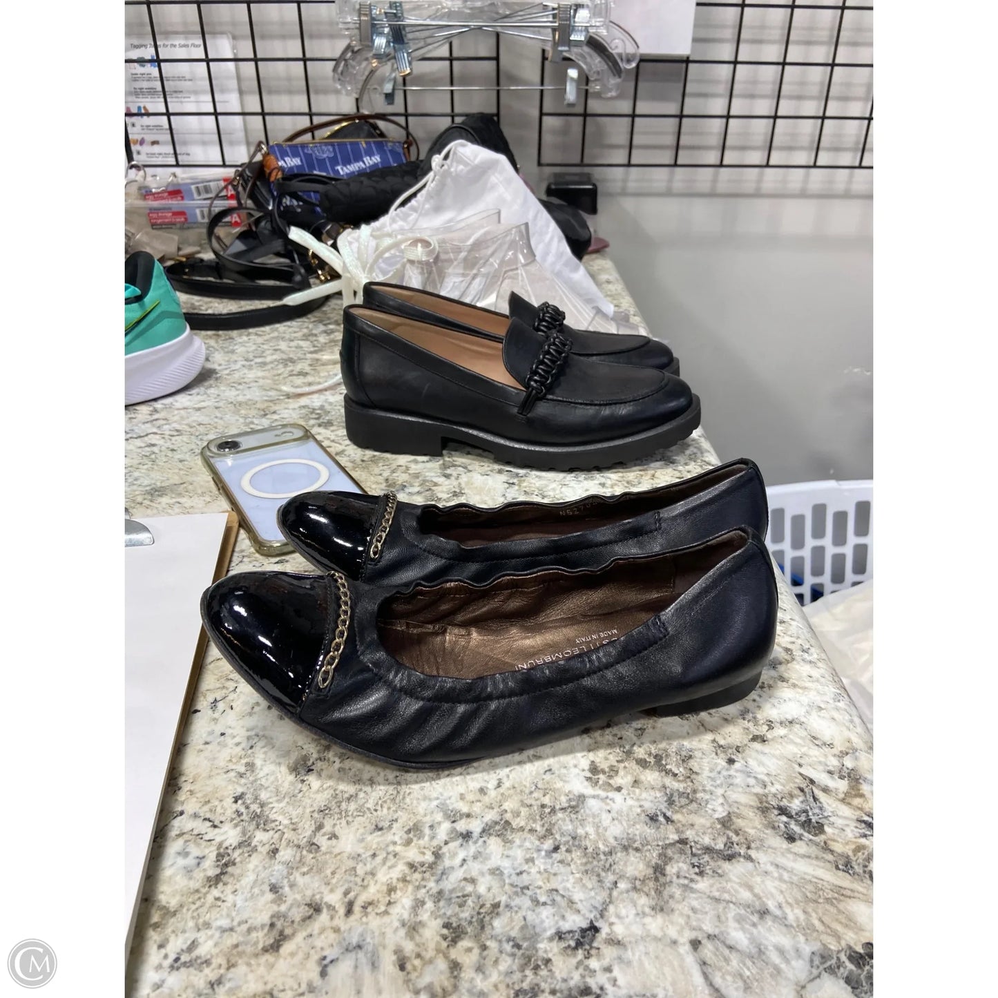 Shoes Flats By Agl In Black, Size: 8
