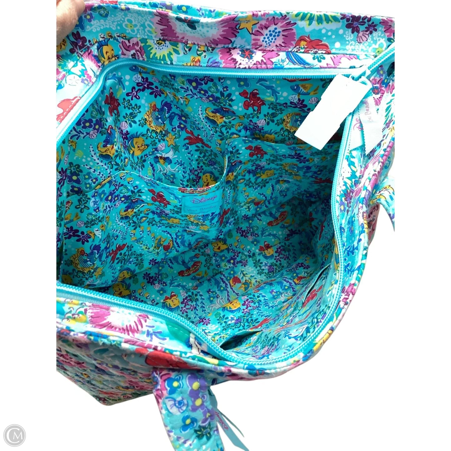 Handbag By Vera Bradley, Size: Large