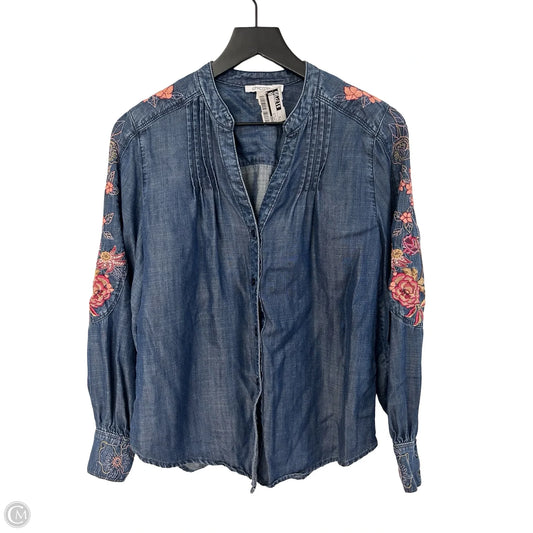 Blouse Long Sleeve By Chicos In Blue Denim, Size: 6