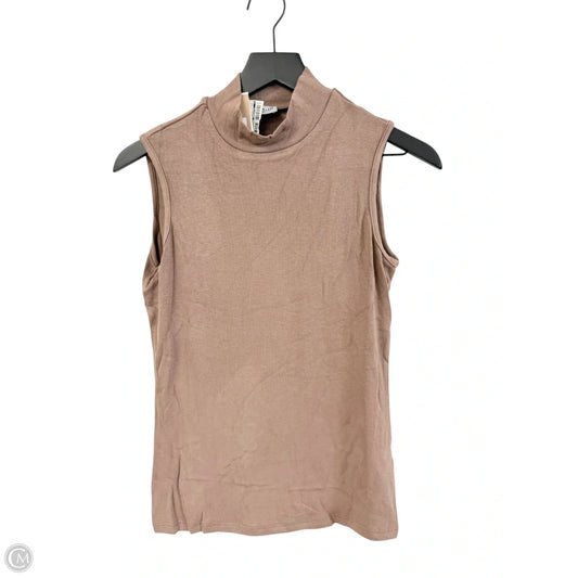 Top Sleeveless Basic By Clothes Mentor In Brown, Size: M