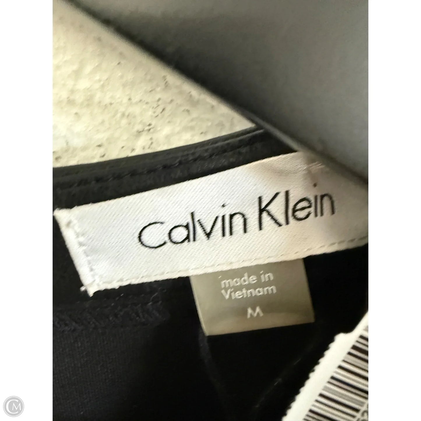 Top Short Sleeve By Calvin Klein In Black, Size: M