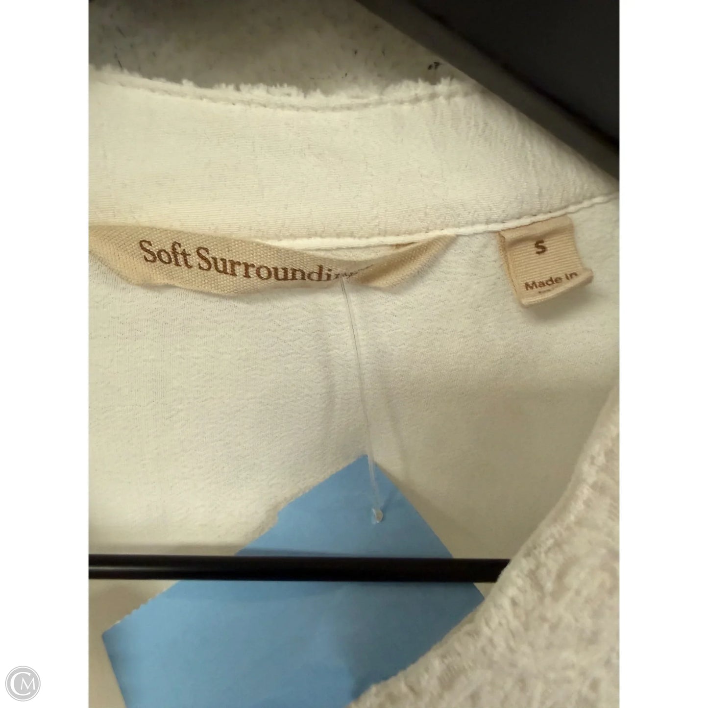 Top Long Sleeve By Soft Surroundings In White, Size: S