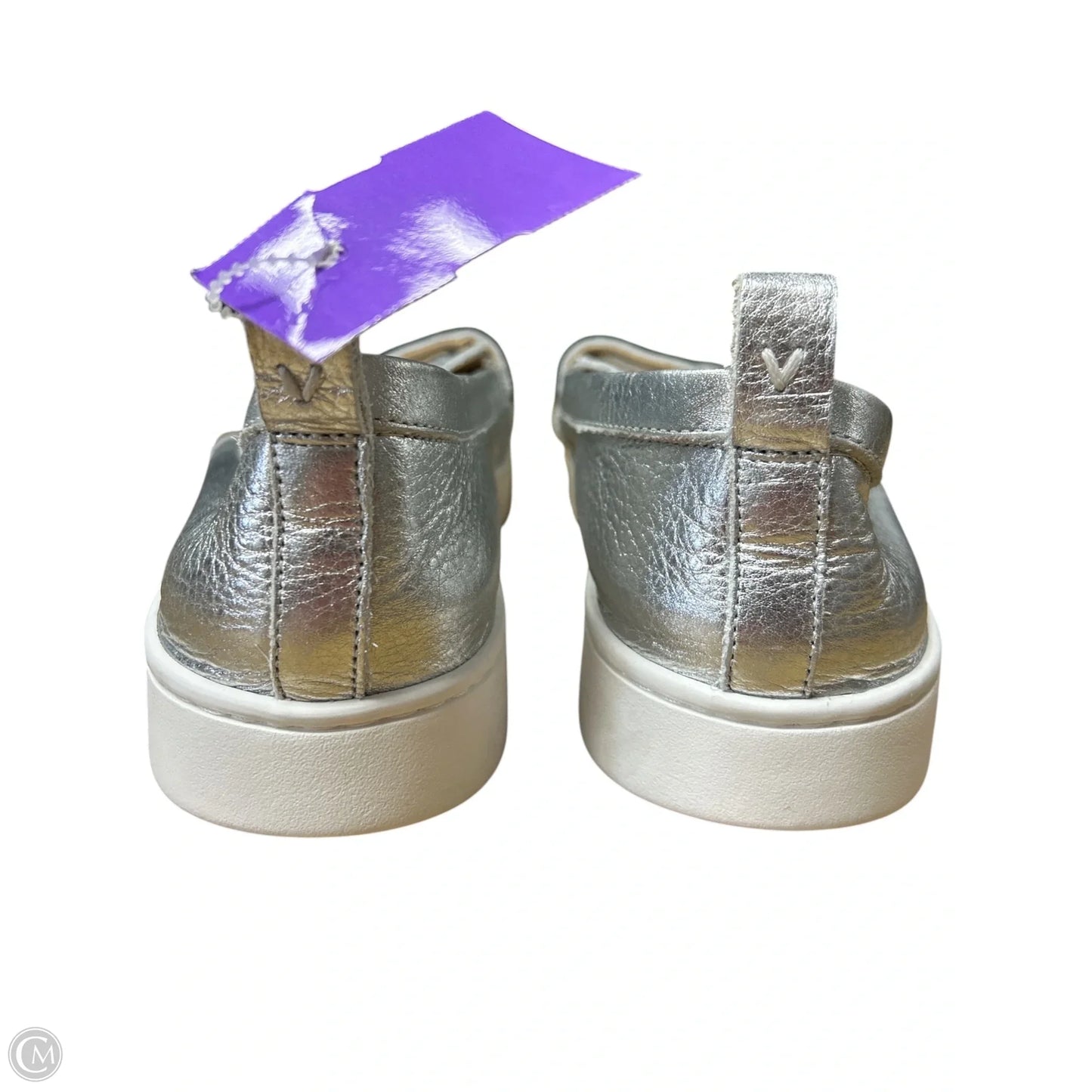 Shoes Flats By Vionic In Silver, Size: 9