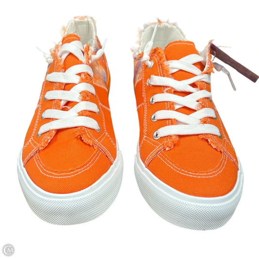 Shoes Sneakers By Cmf In Orange, Size: 9