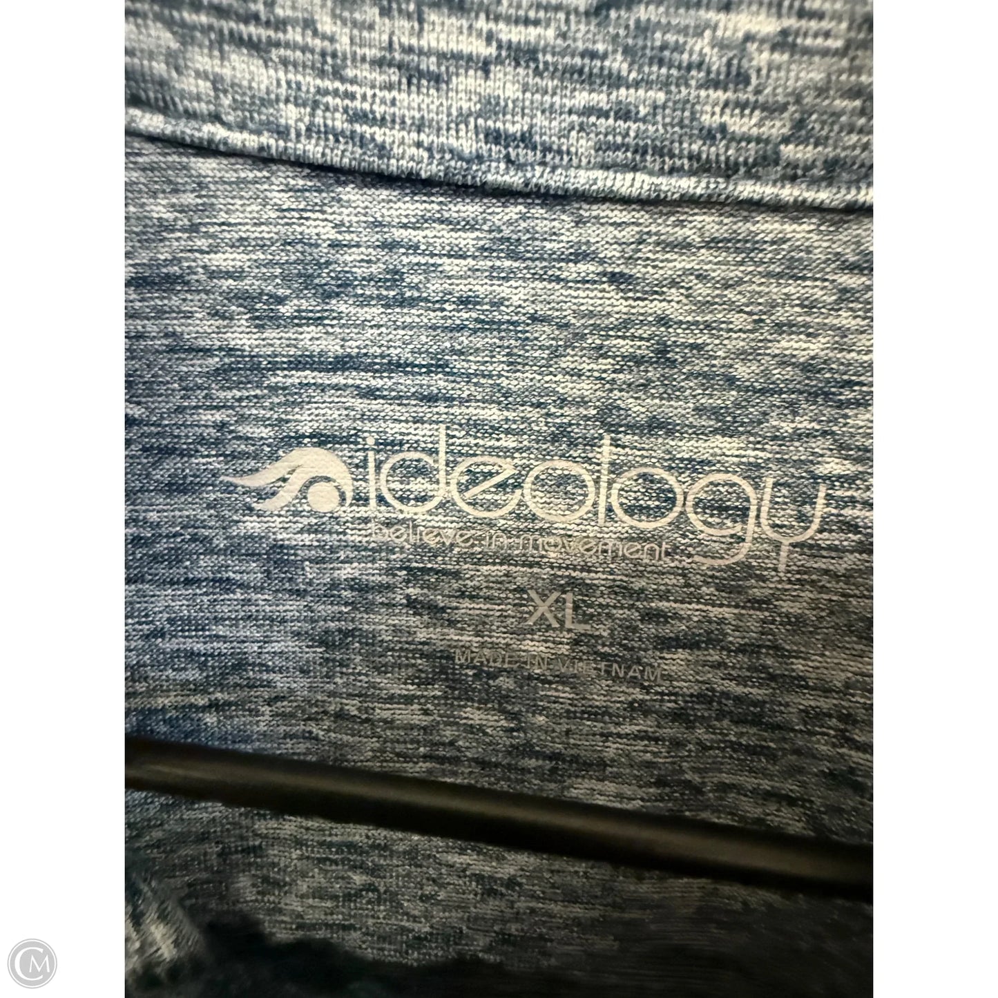 Athletic Top Long Sleeve Collar By Ideology In Blue, Size: Xl