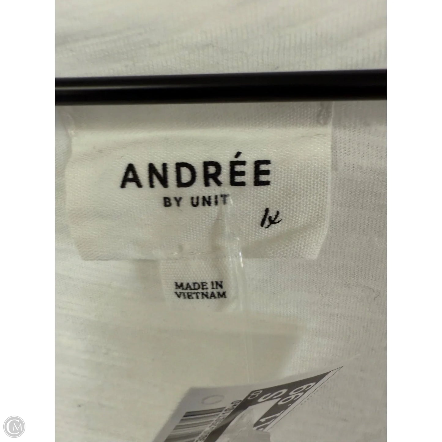 Top Short Sleeve By Andree By Unit In White, Size: Xl