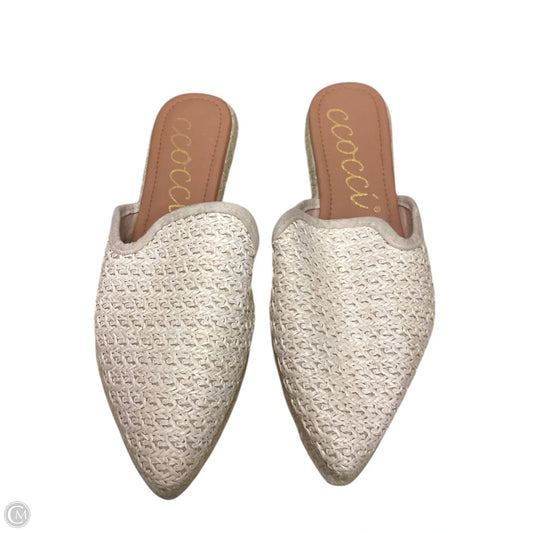 Sandals Flats By Clothes Mentor In Tan, Size: 9