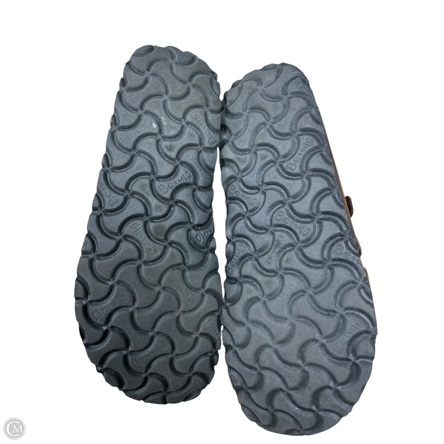 Sandals Flats By Clothes Mentor In Brown, Size: 7