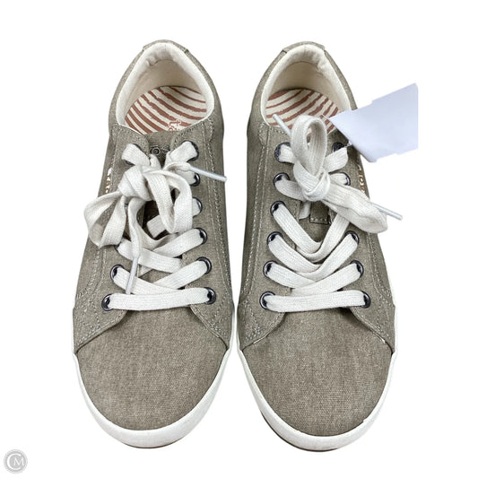 Shoes Sneakers By Taos In Tan, Size: 7