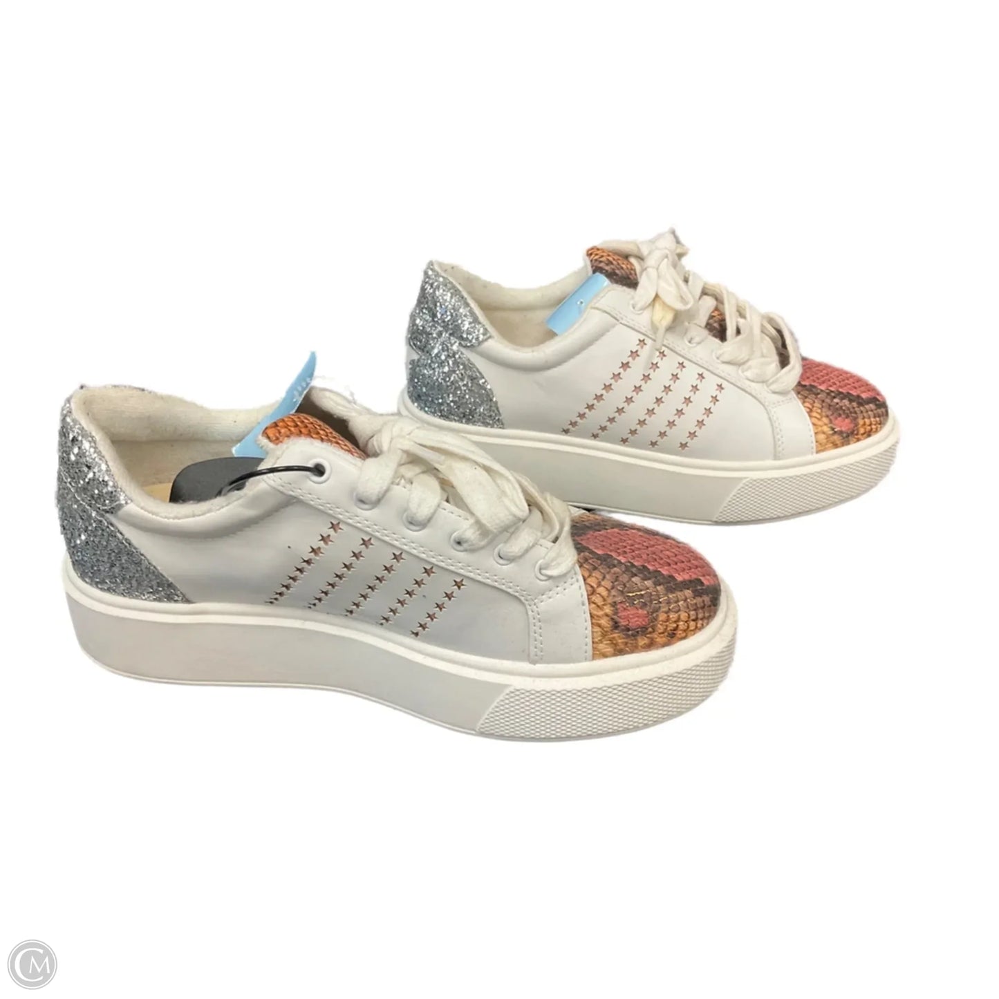 Shoes Sneakers By Jennifer Lopez In White, Size: 7