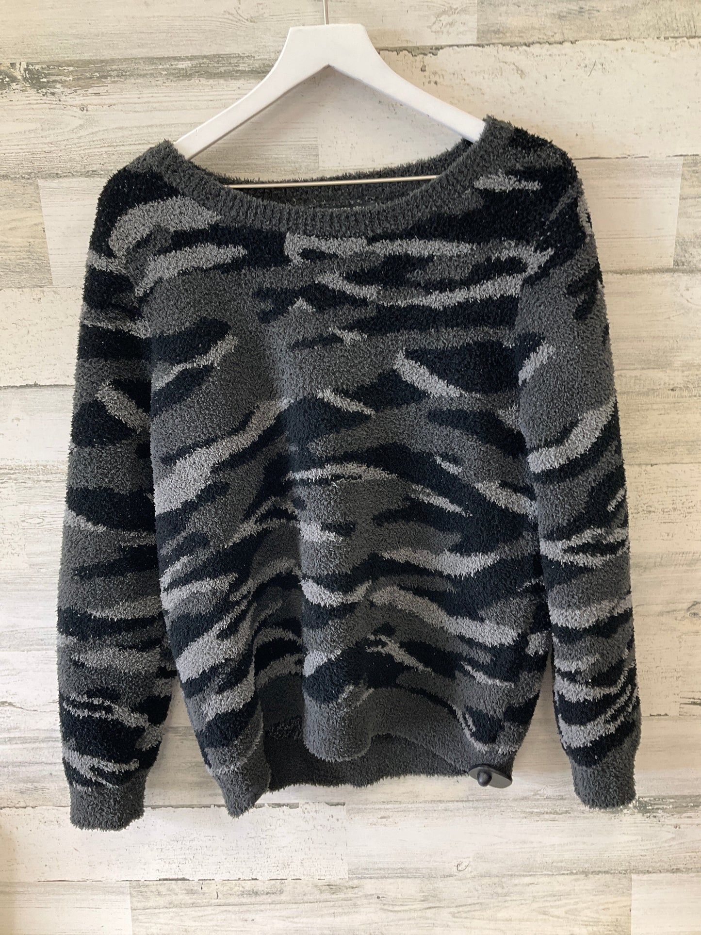 Sweater By Barefoot Dreams In Grey, Size: L
