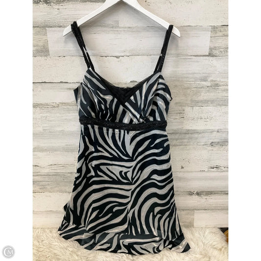 Dress Party Short By White House Black Market In Black & Cream, Size: L