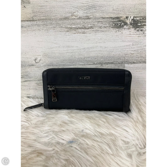 Wallet Designer By Tumi, Size: Large