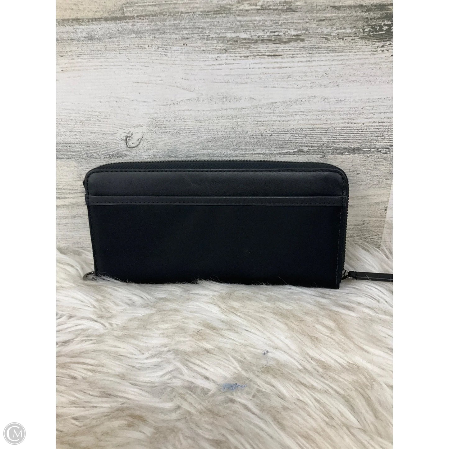 Wallet Designer By Tumi, Size: Large