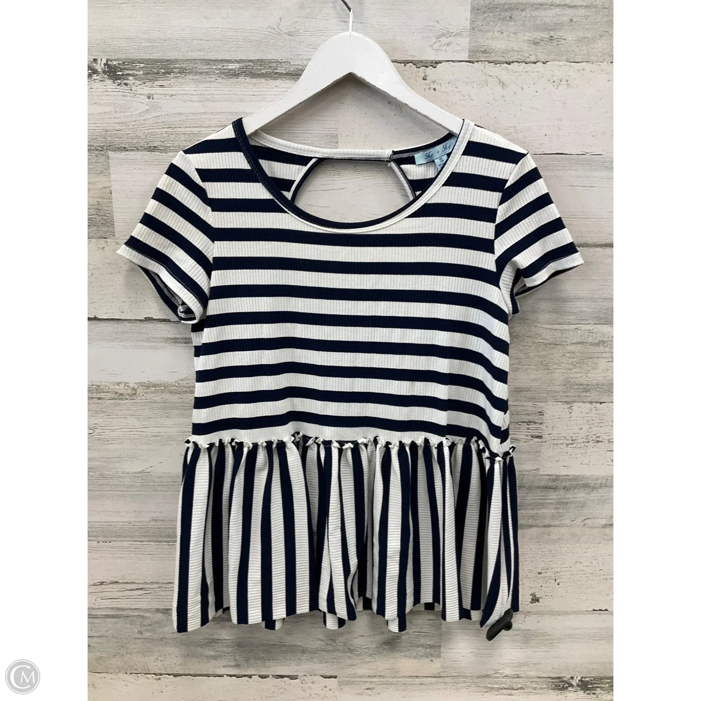 Top Short Sleeve By She + Sky In Navy, Size: S