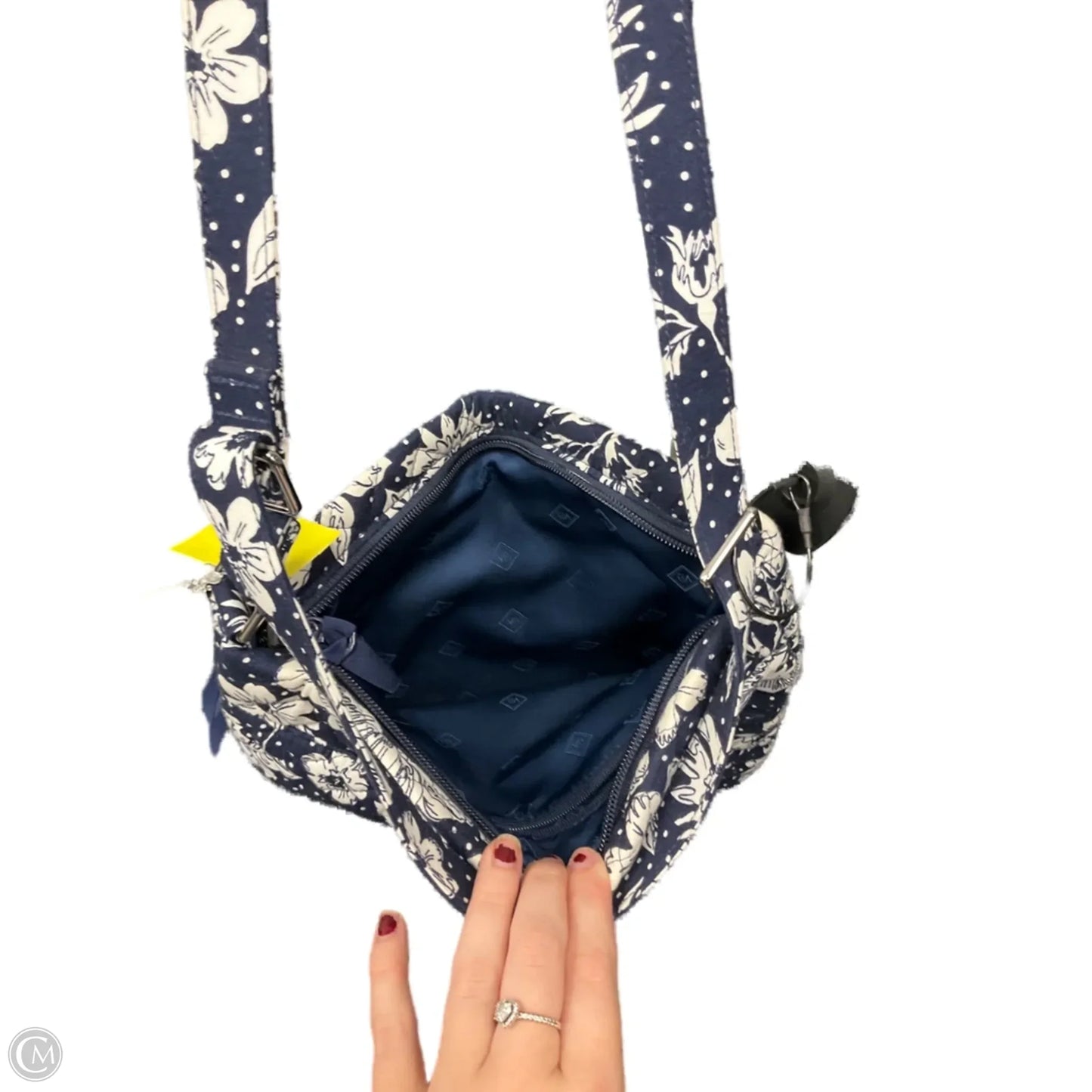 Handbag By Vera Bradley, Size: Medium