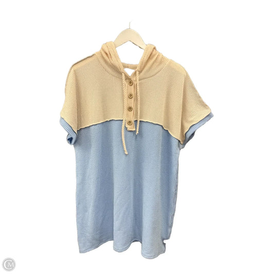 Top Short Sleeve By Heimish Usa In Blue & Cream, Size: 3x