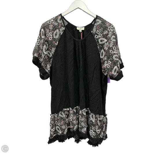 Top Short Sleeve By Umgee In Black, Size: M